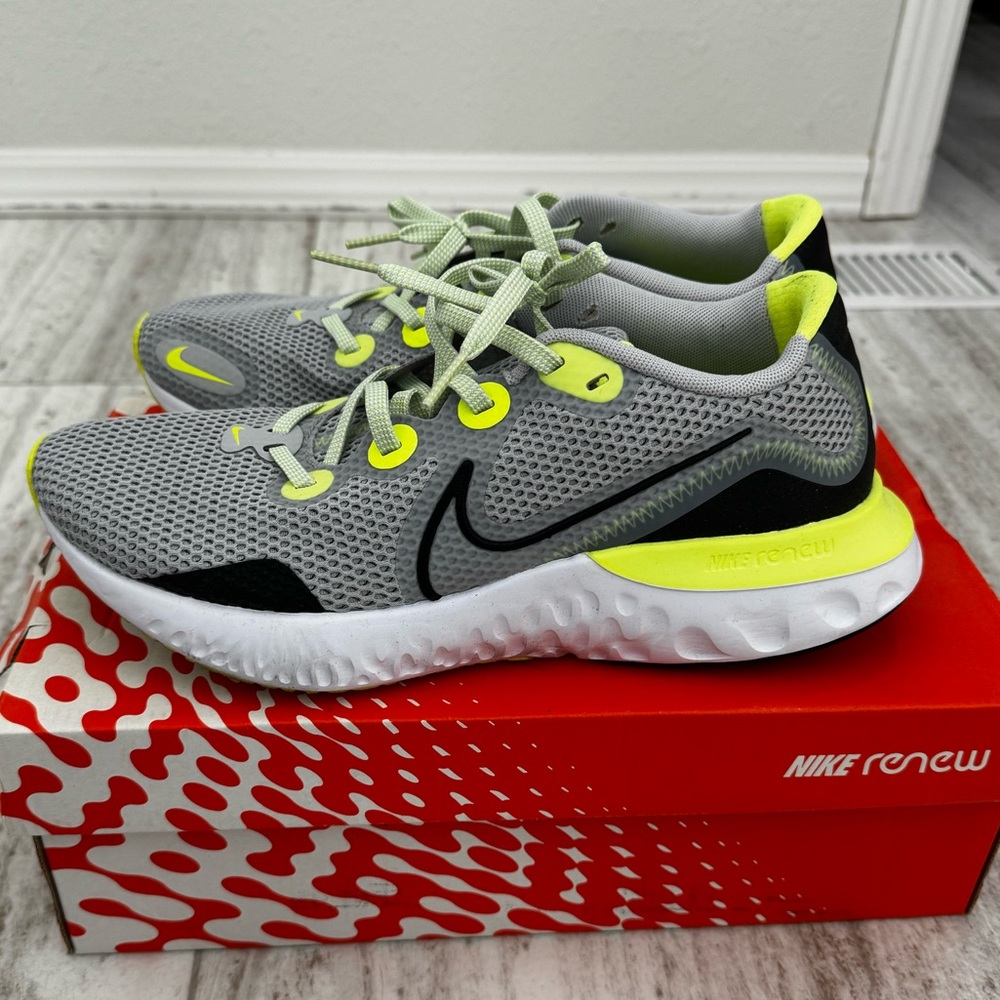 Nike Renew Run